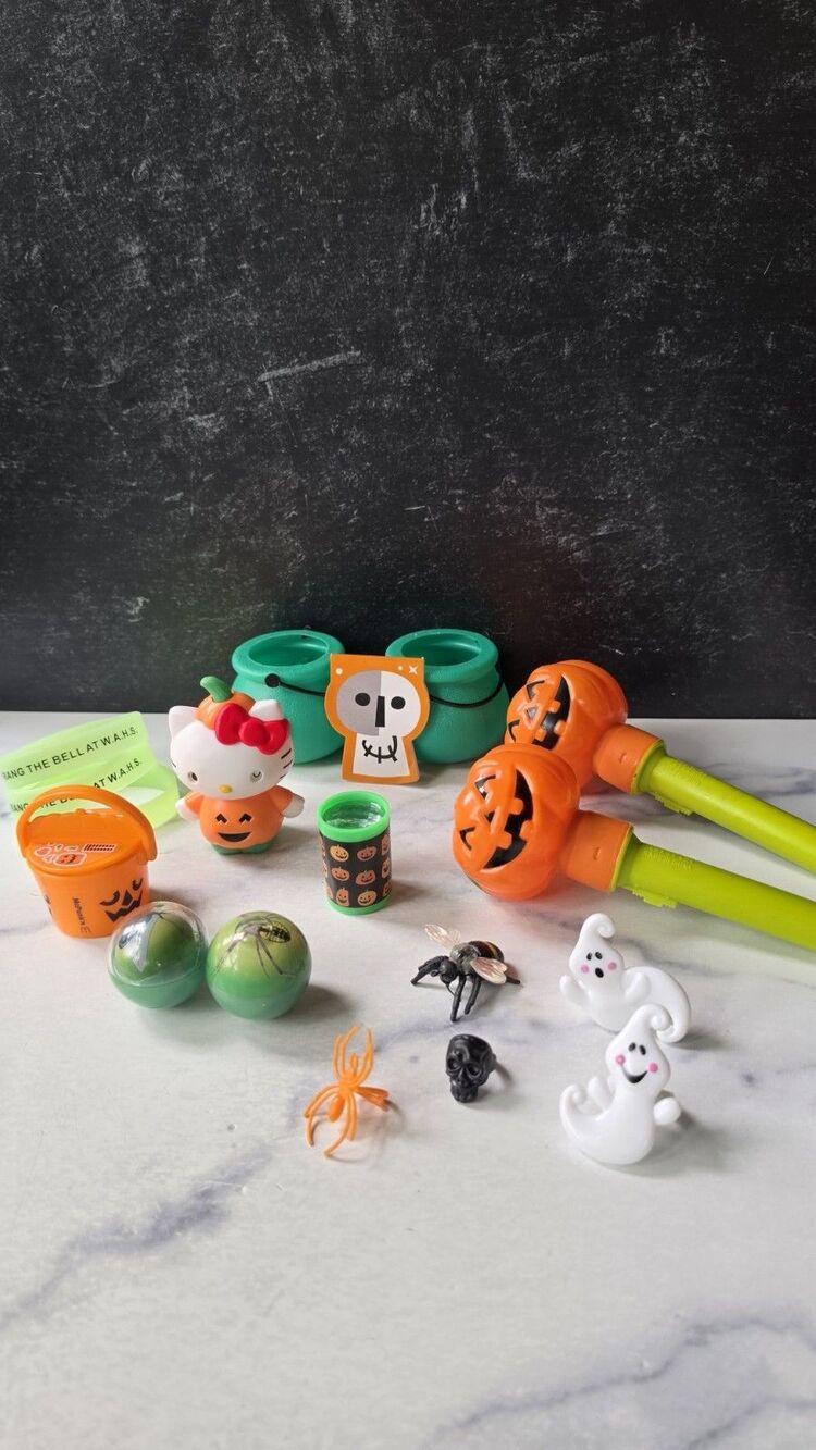 Children's Halloween Mixed Toy Lot READ Description